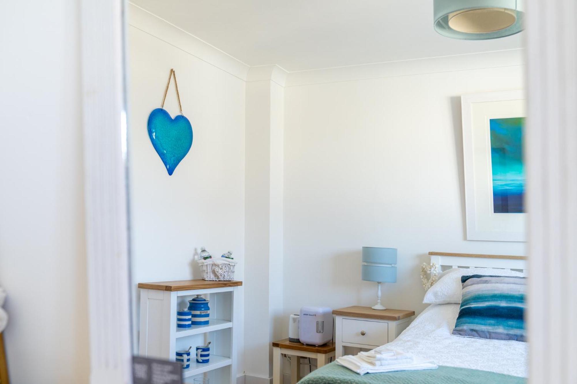 Trethvor House Ensuite Double Room With Free Parking In Quiet Residential Area بادستو المظهر الخارجي الصورة